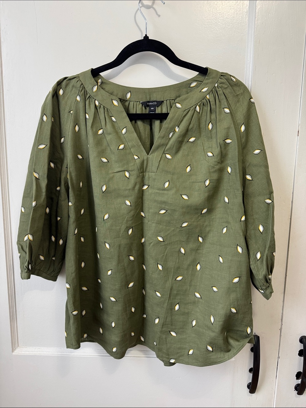 RW&CO. Linen Olive Leaf-Print V-Neck Blouse